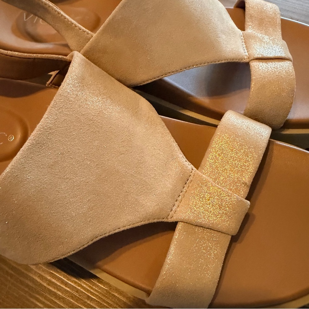 Vionic Metallic Cream Crossband Slingback Sandals - Picture 9 of 9
